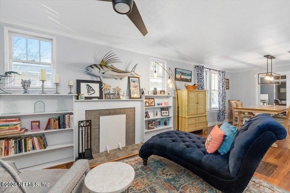 2883 Forbes St - Photo 2 of 17