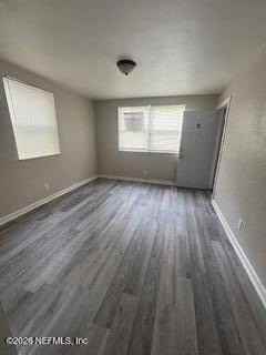 835 W 30th St Apt 1 #1 - Photo 3 of 8