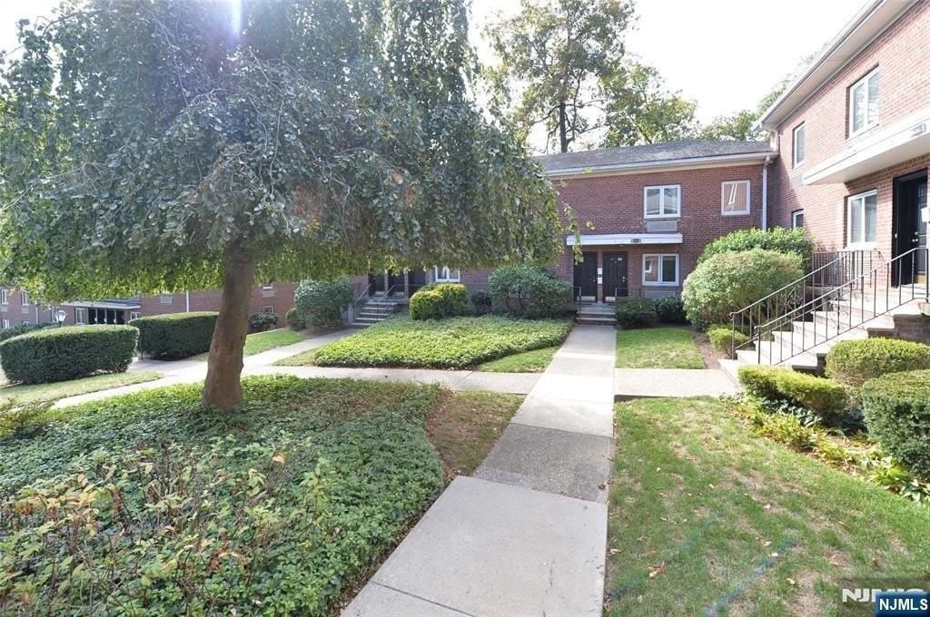 250 Oak H4 - Photo 2 of 13