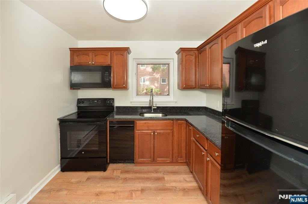 250 Oak H4 - Photo 4 of 13