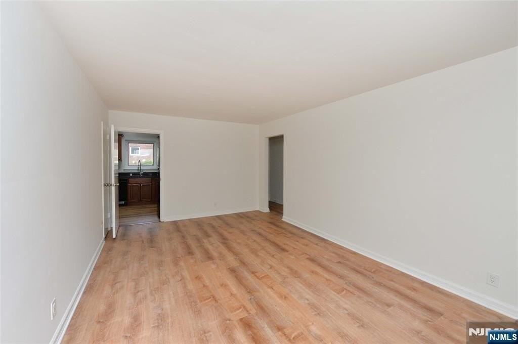 250 Oak H4 - Photo 6 of 13