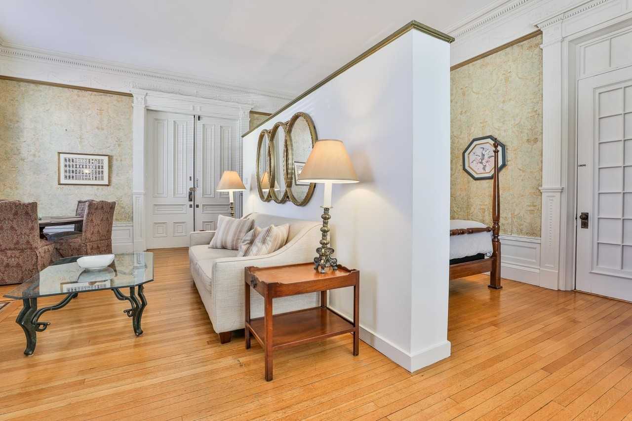 241 Middle St #2 - Photo 7 of 14