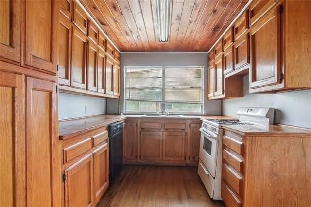 137 Celia Dr - Photo 7 of 14