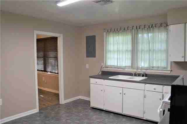 212 W 20th Ave - Photo 5 of 15