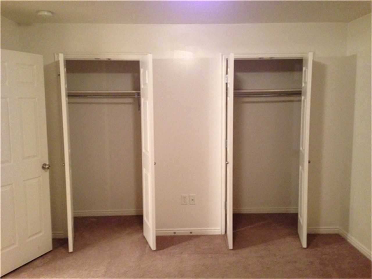 811 S Main St - Photo 4 of 7