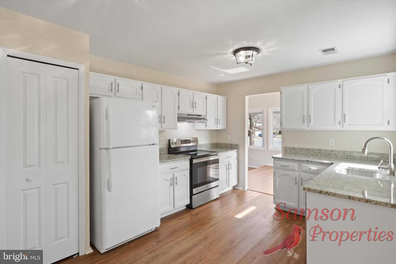 103 Farmington Lane - Photo 4 of 10