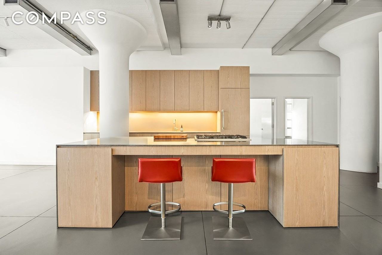 195 Hudson St #2B - Photo 3 of 13