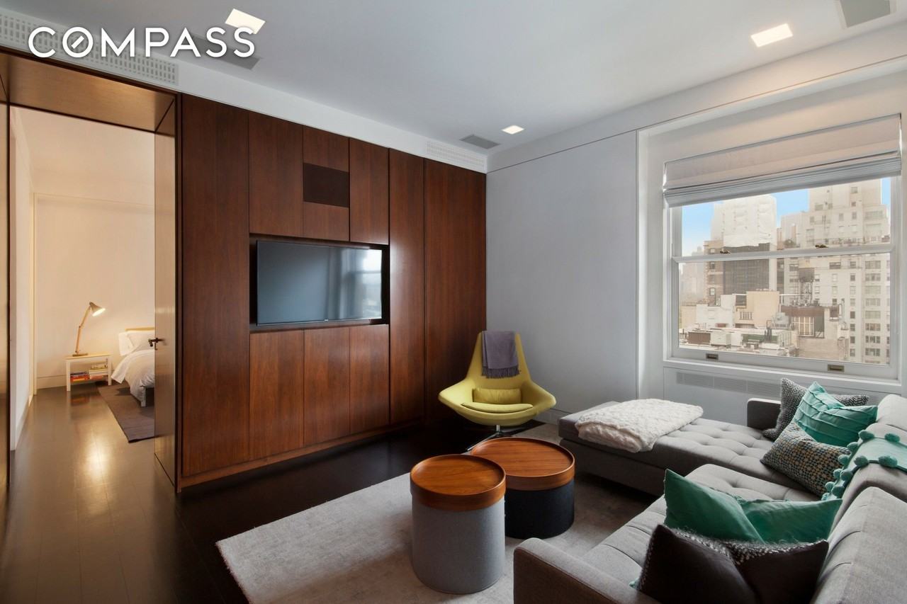 26 E 63rd St #10AB - Photo 3 of 13