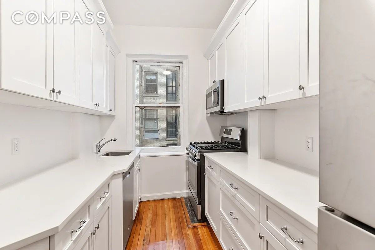 50 E 96th St #6D - Photo 3 of 7