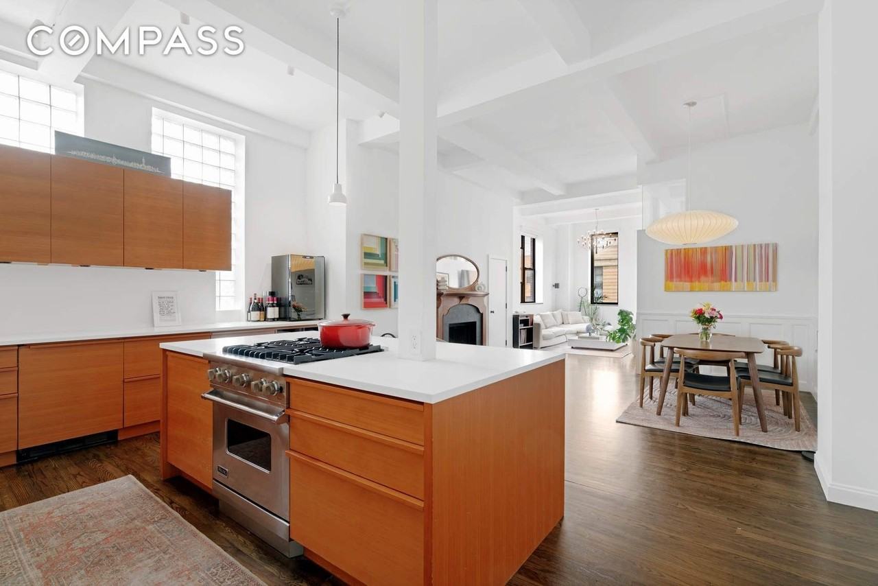 114 E 13th St #8C - Photo 4 of 13