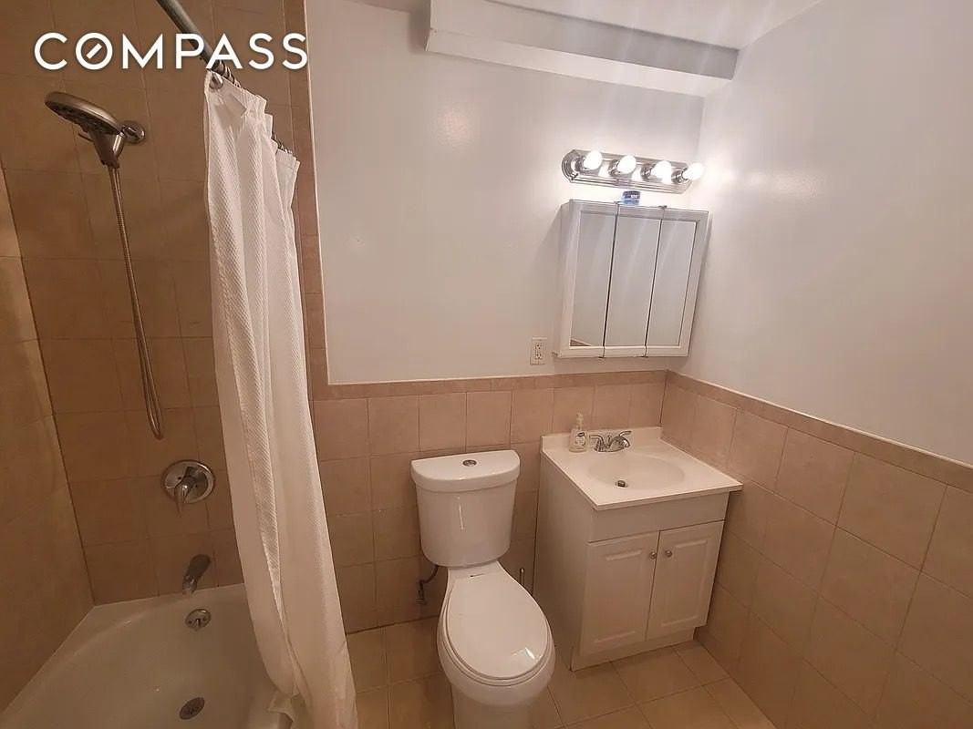 414 E 118th St #1 - Photo 4 of 7