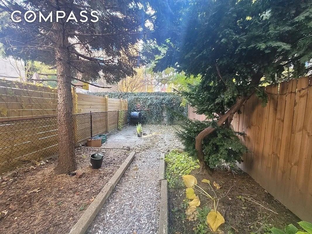 414 E 118th St #1 - Photo 5 of 7