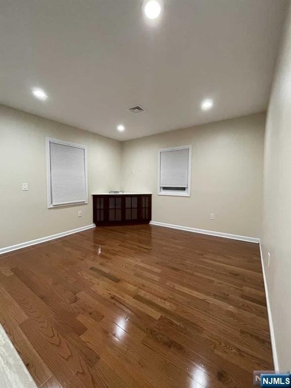 17 Laurel St ## 19 - Photo 4 of 9