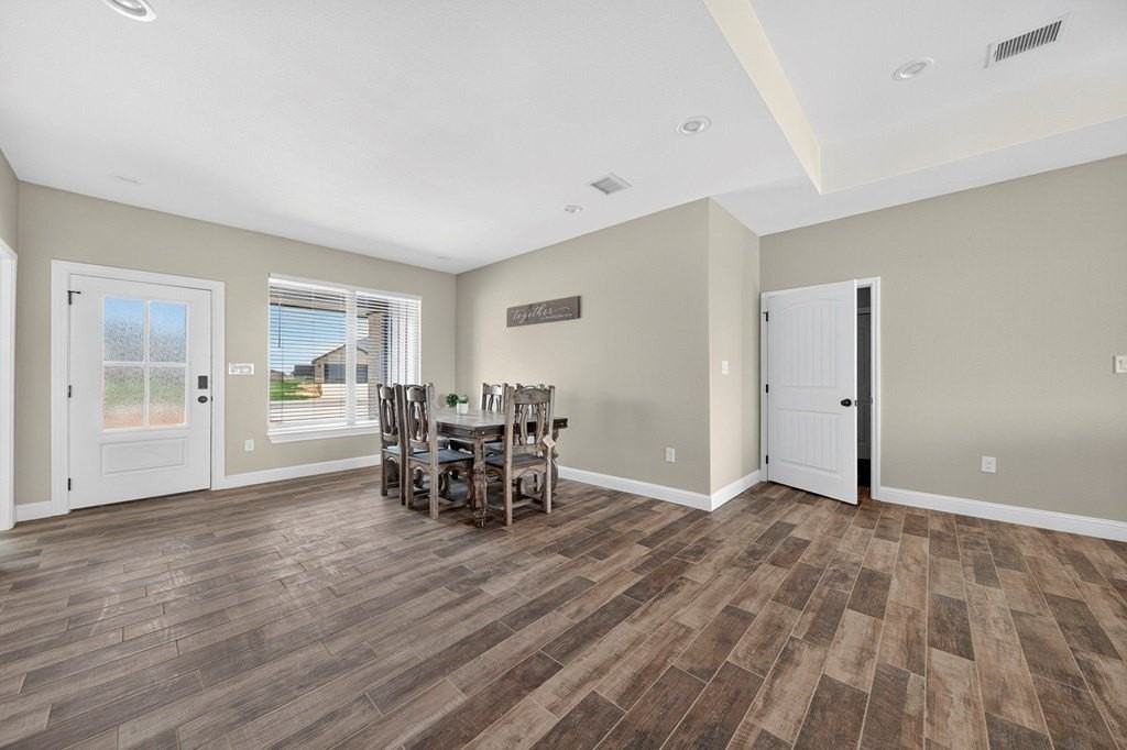 2201 S County Road 1059 - Photo 4 of 50