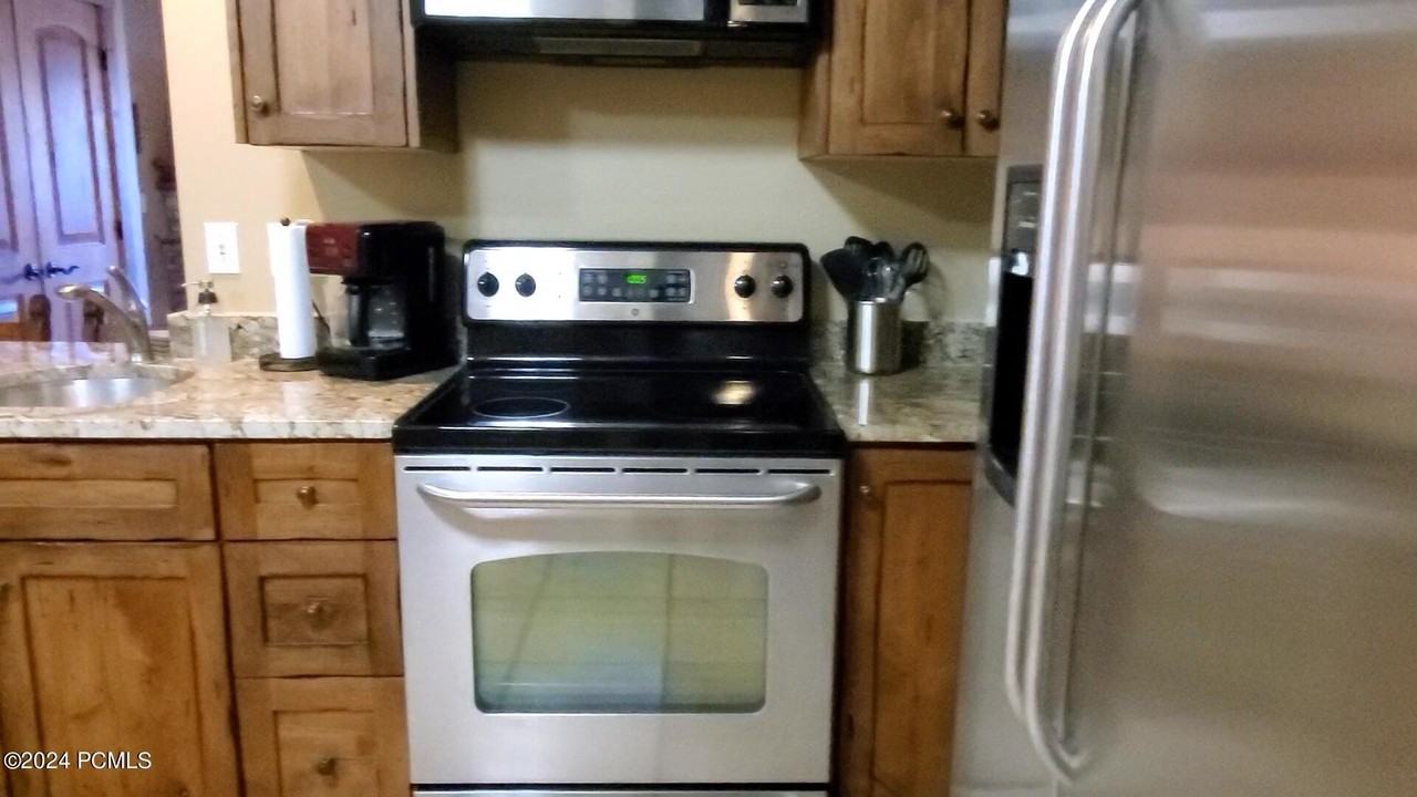 2260 Park Ave Unit 5 #5 - Photo 5 of 15