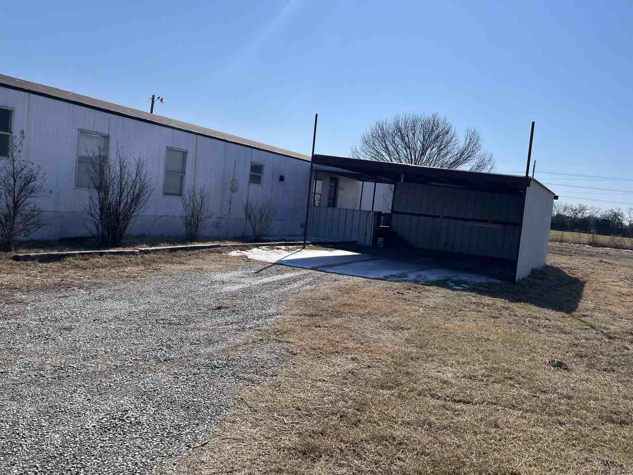 Counts Blvd - Photo 2 of 21