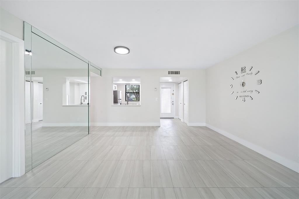 7350 Nw 18th St #104 - Photo 3 of 20