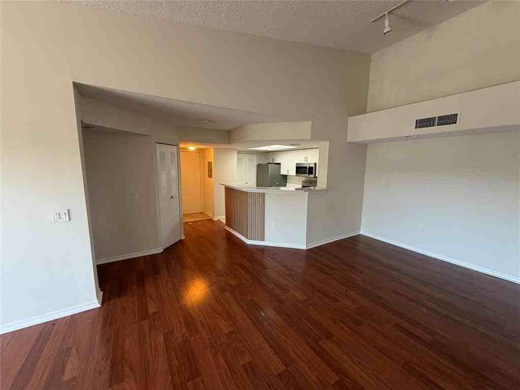 5005 Wiles Rd #307 - Photo 6 of 9