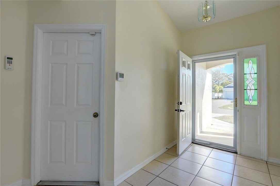 1489 Whitmore St - Photo 3 of 33