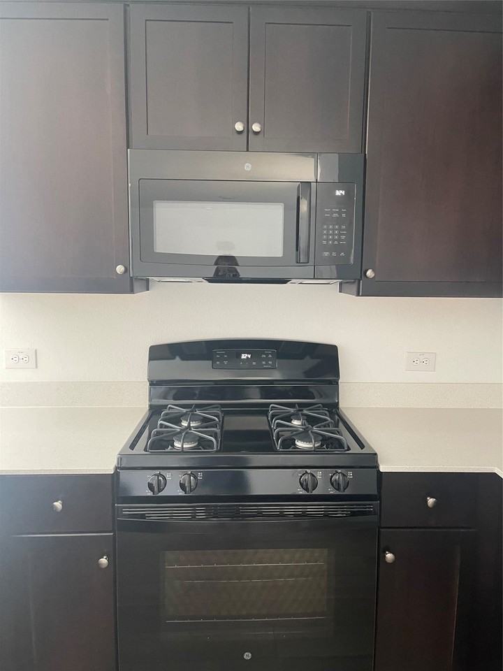 324 Red Rock Trl - Photo 4 of 15