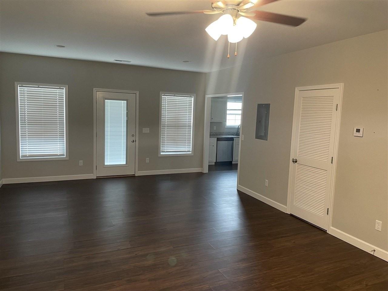 515 Hilton Ct #B - Photo 2 of 8