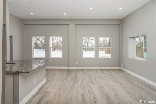 2455 Crumb Rd - Photo 3 of 30