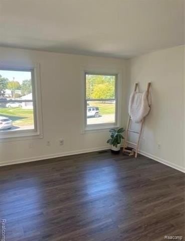 3201 Heatherstone Ct - Photo 4 of 13