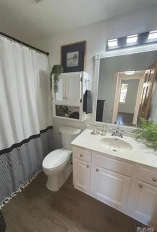 3201 Heatherstone Ct - Photo 7 of 13