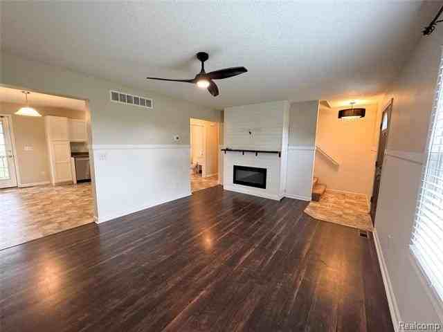 3650 Sutton Rd - Photo 2 of 27