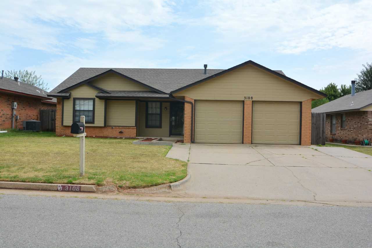 3108 SW 94th St - Photo 2 of 21