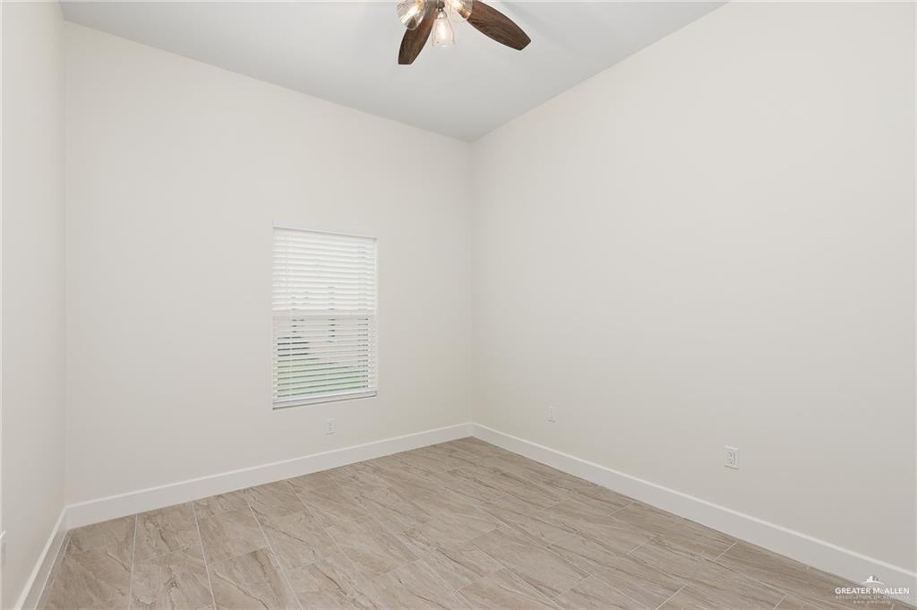 2912 Allen Dr - Photo 7 of 9