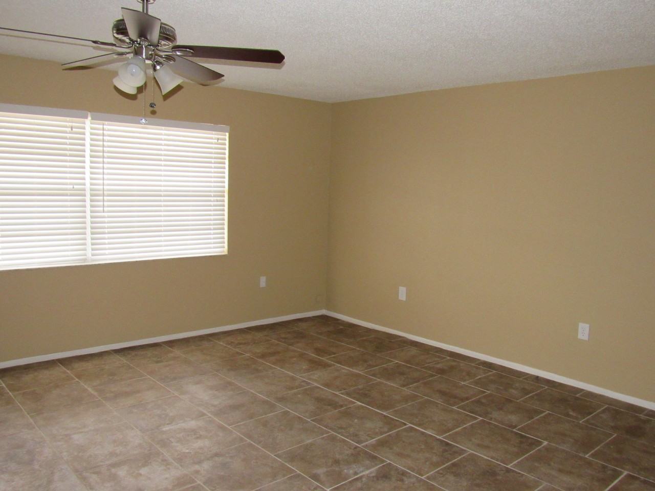 2935 Pembroke Rd - Photo 2 of 16