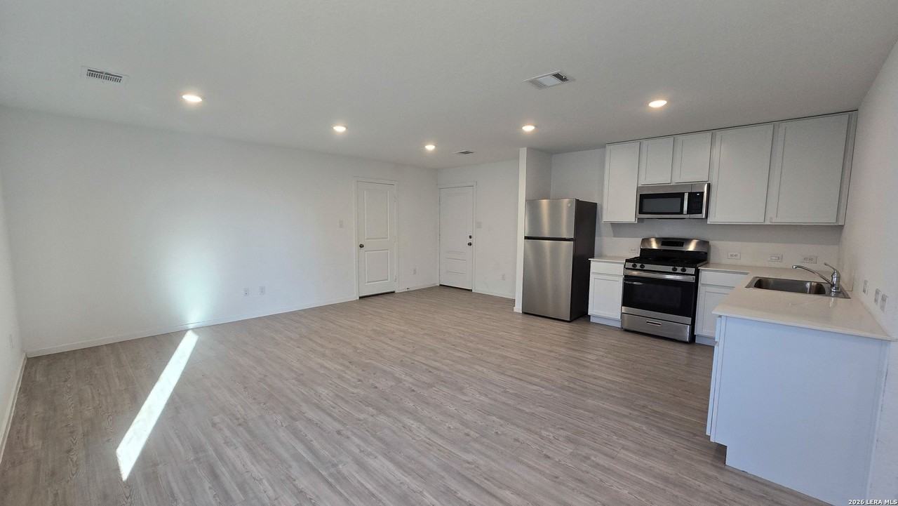 3741 Millbrook Way - Photo 4 of 14