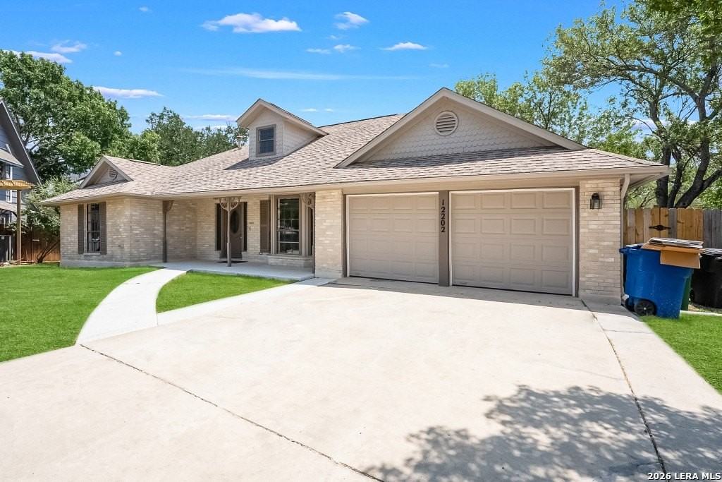 12202 Violet St - Photo 3 of 26