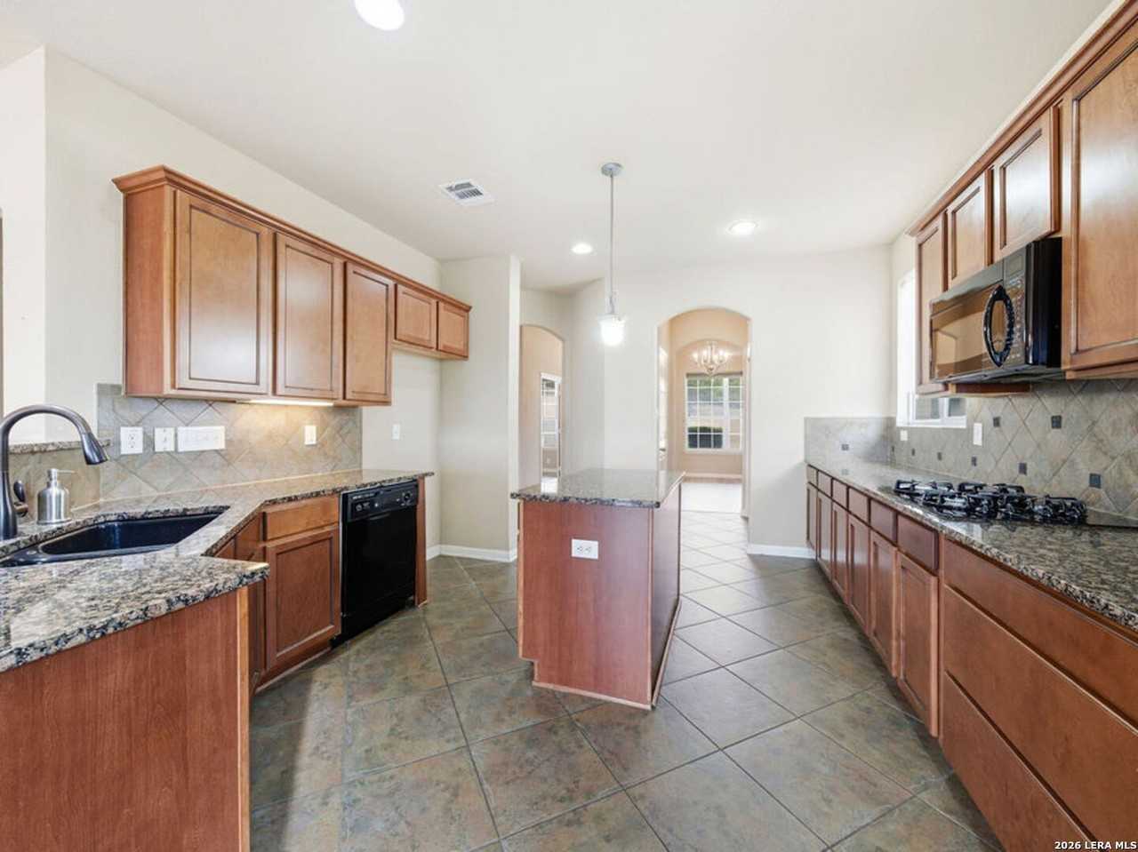 23514 Seven Winds - Photo 5 of 22