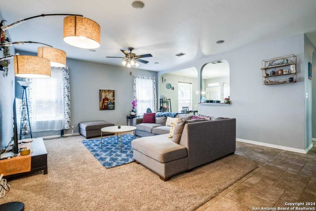 13627 Topaz Lk - Photo 2 of 12