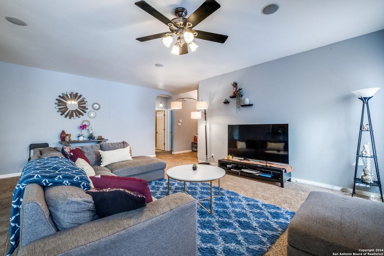 13627 Topaz Lk - Photo 3 of 12