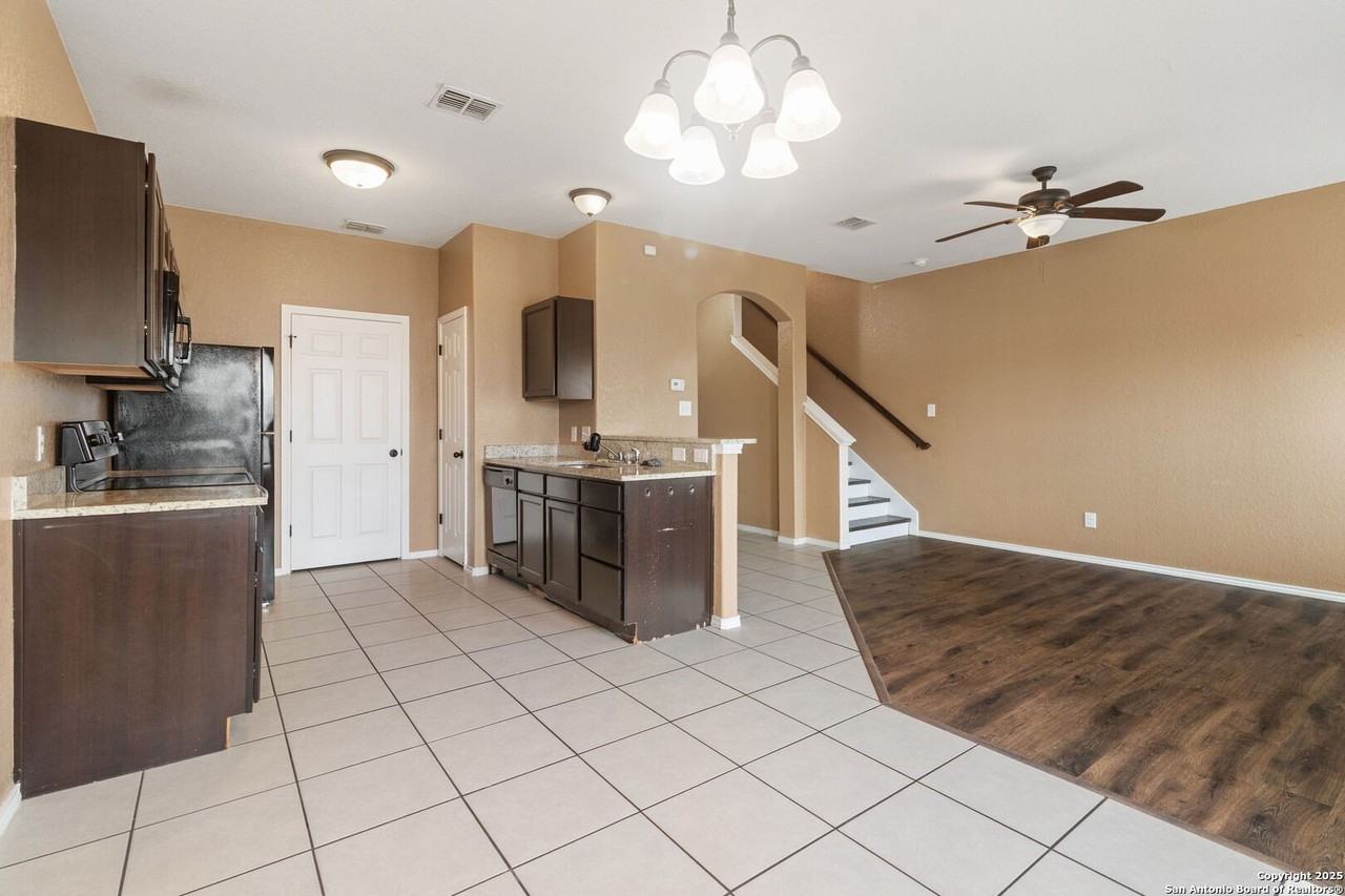 8709 Azul Sky Ct - Photo 4 of 14