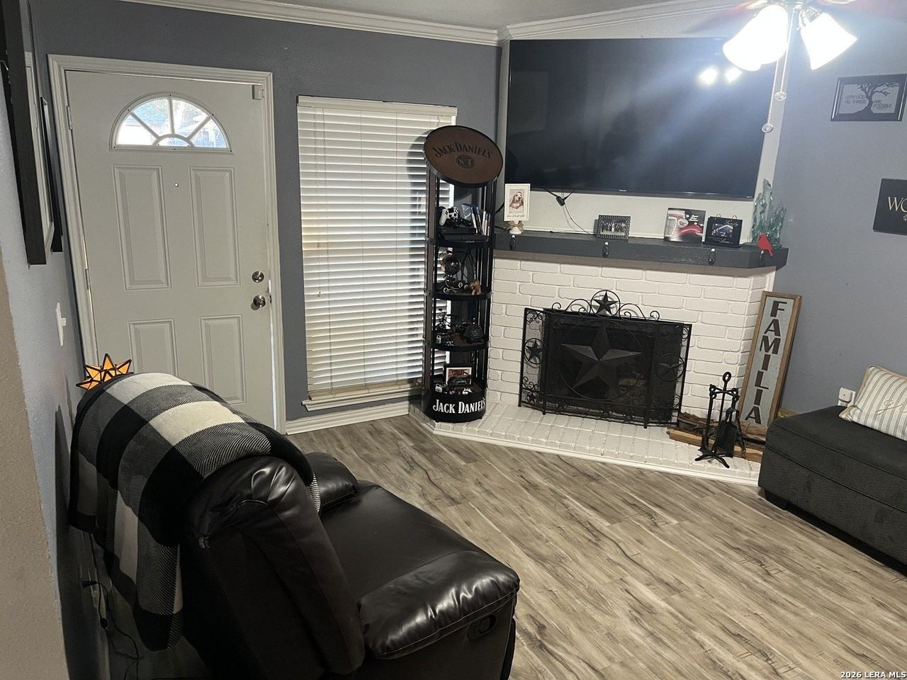 5905 Misty Gln - Photo 2 of 9