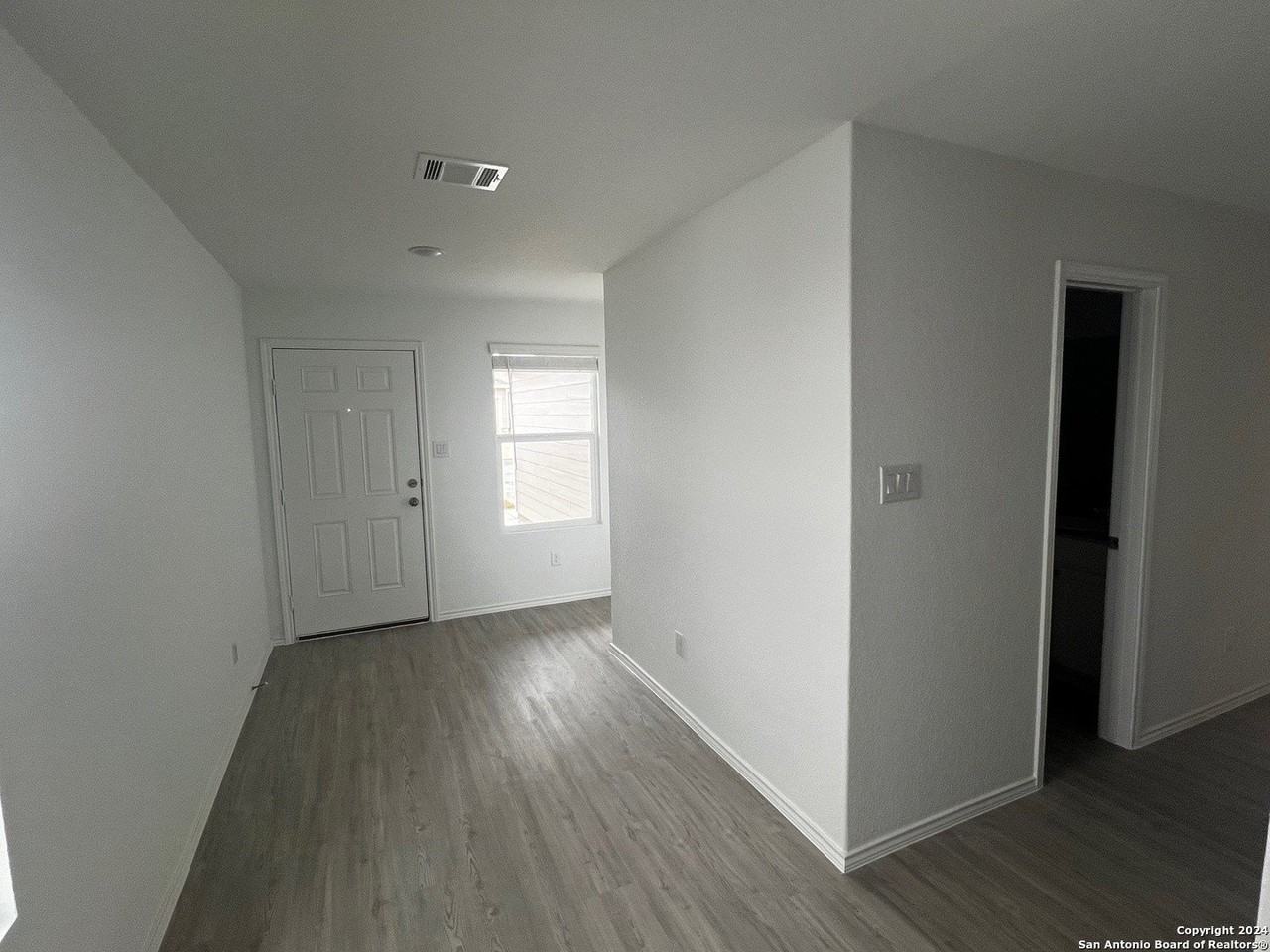 14063 Wool Park - Photo 6 of 27