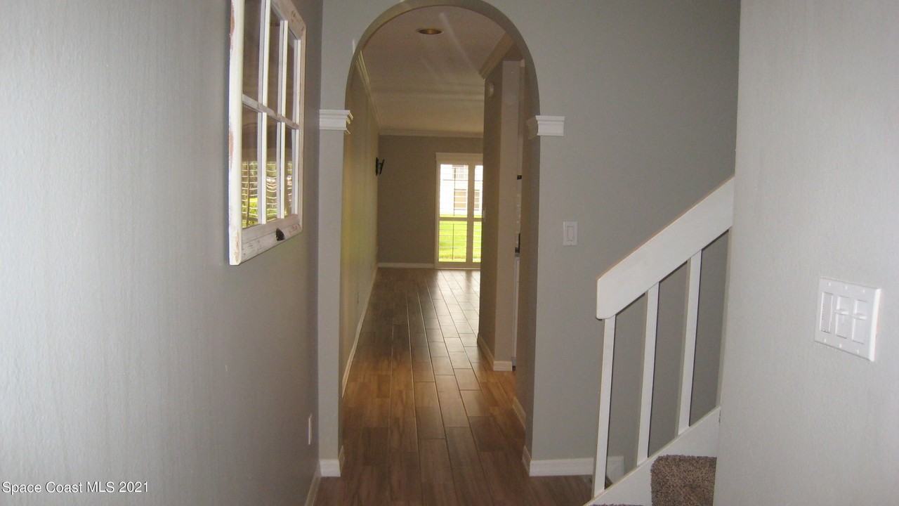 125 Escambia Ln Apt 304 #304 - Photo 2 of 25