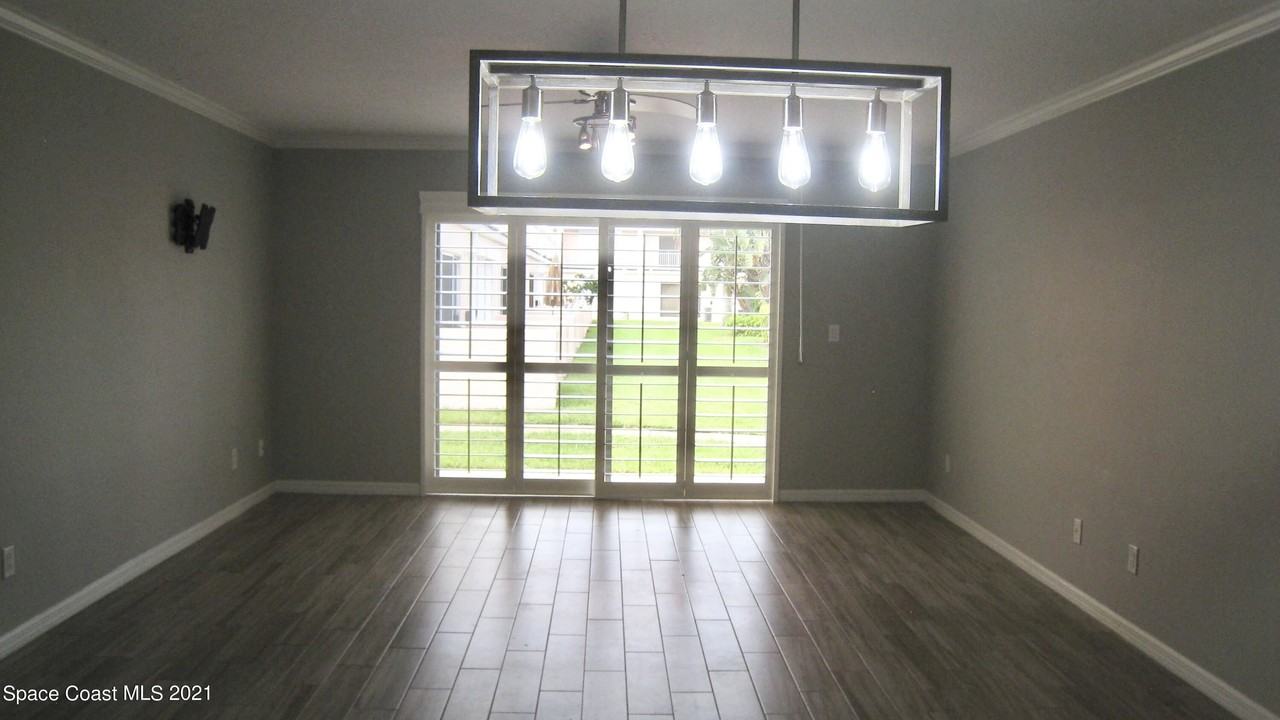 125 Escambia Ln Apt 304 #304 - Photo 4 of 25