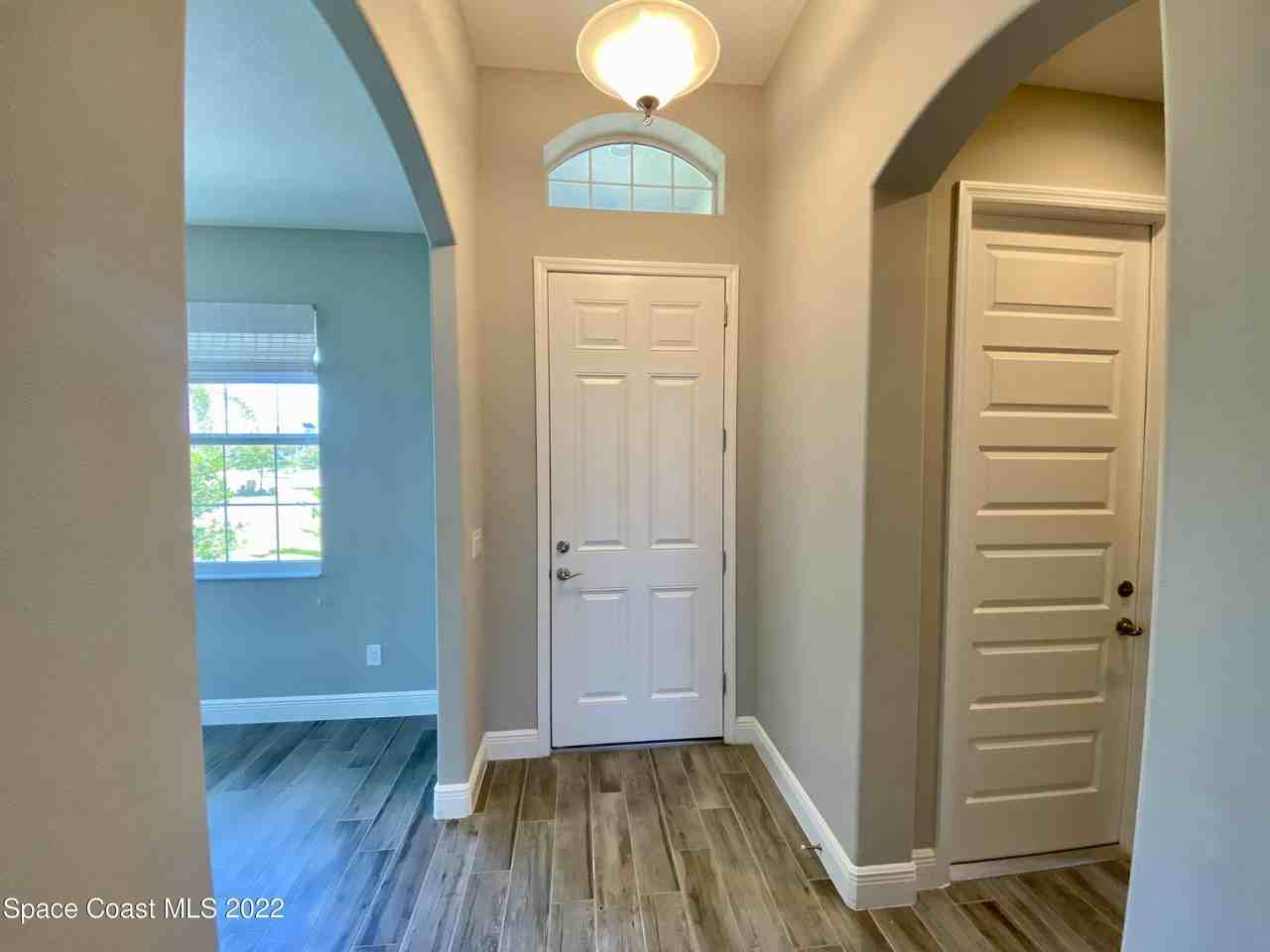 7397 Bluemink Ln - Photo 5 of 32
