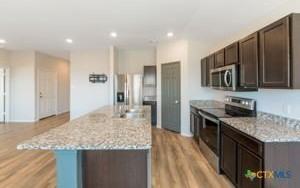 609 Eaton Dr - Photo 5 of 14