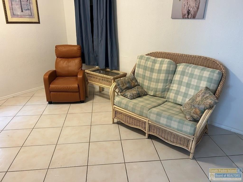 1342 Harbor Island Dr - Photo 5 of 45