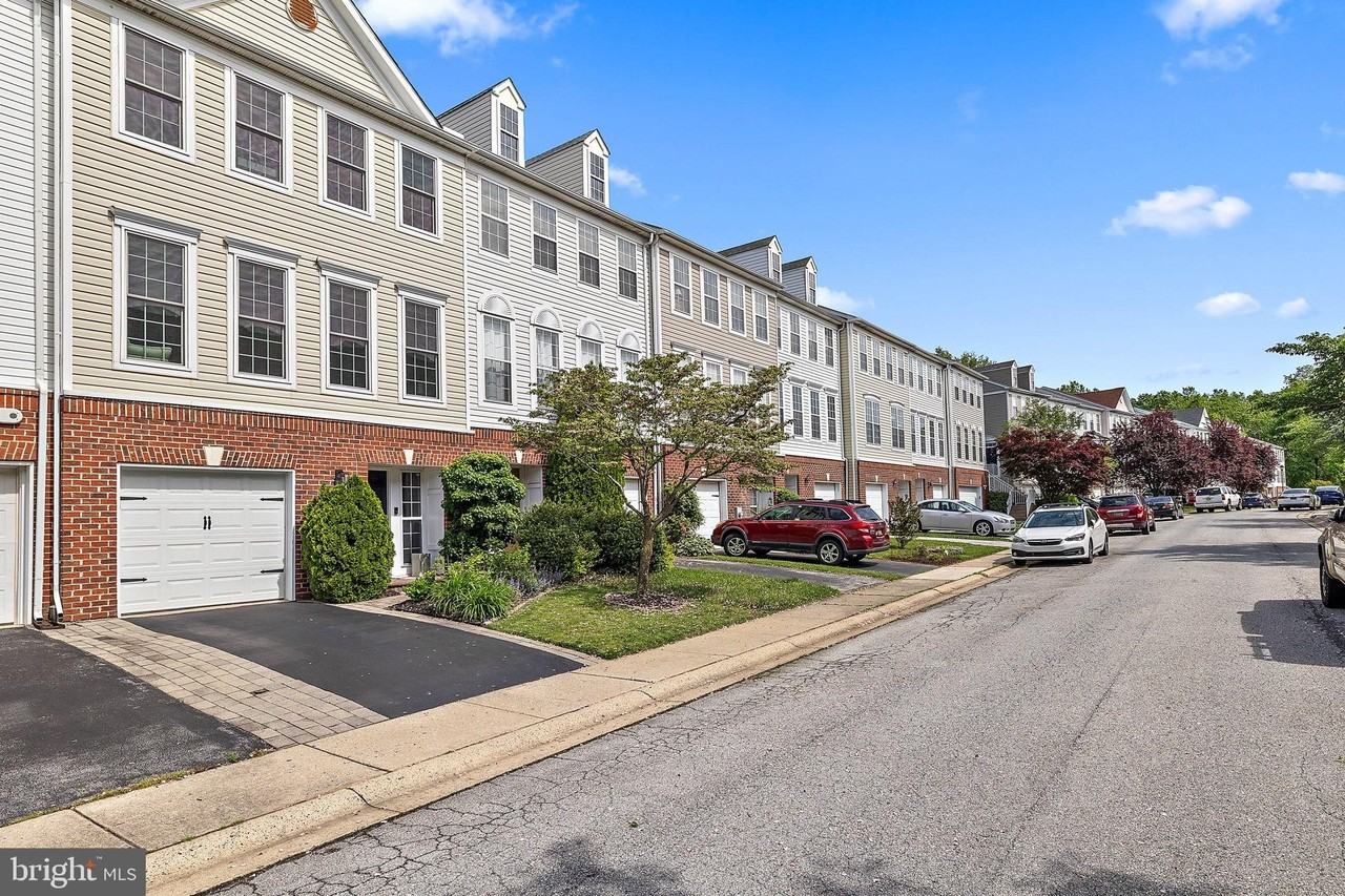 506 E Boxborough Dr - Photo 2 of 35