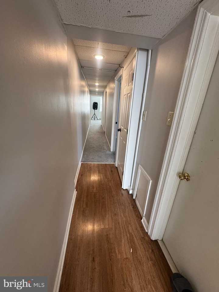 1803 W 4th St Unit 2 #2 - Photo 3 of 13