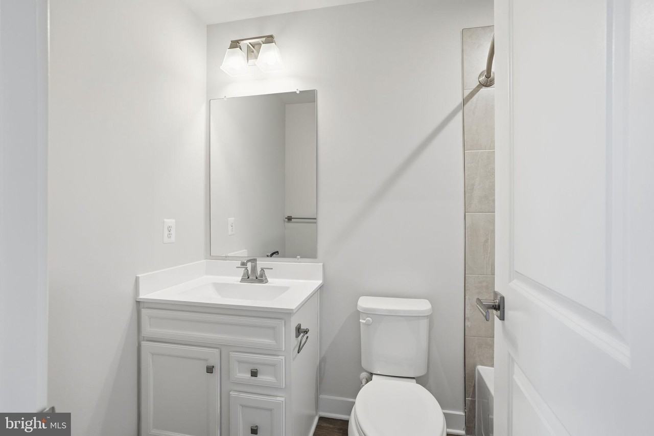 1828 Park Ave - Photo 7 of 38