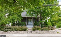 34 Burke Ave - Photo 1 of 1