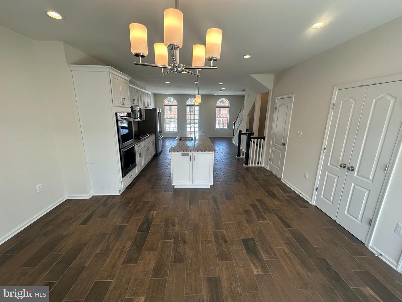 5320 Woodyard Rd - Photo 4 of 33